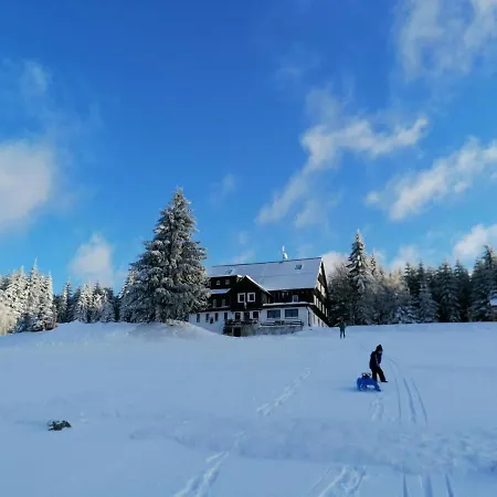 Alojamento de Turismo Selvagem Karolínka Benecko
