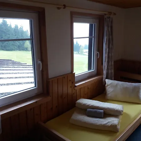 Alojamento de Turismo Selvagem Karolínka *