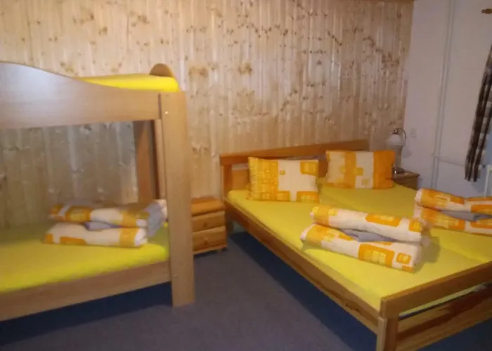 Karolinka 山林小屋 贝内茨科